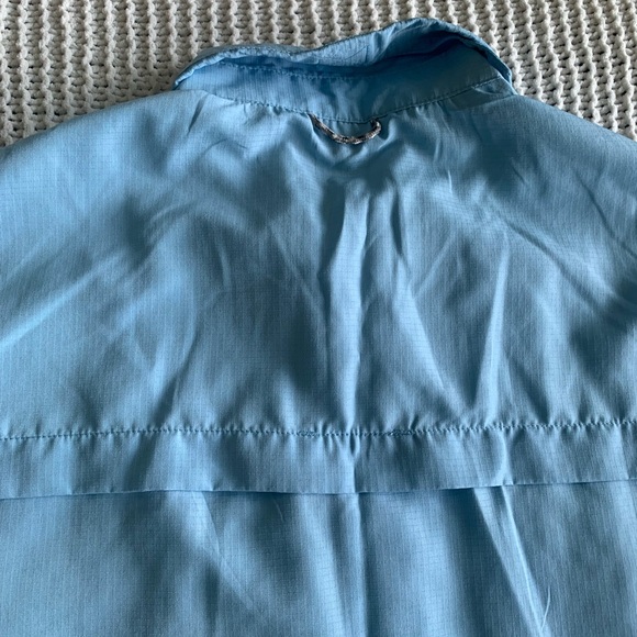 Local Boy Outfitters Fishing Shirt Size Medium - Picture 2 of 4